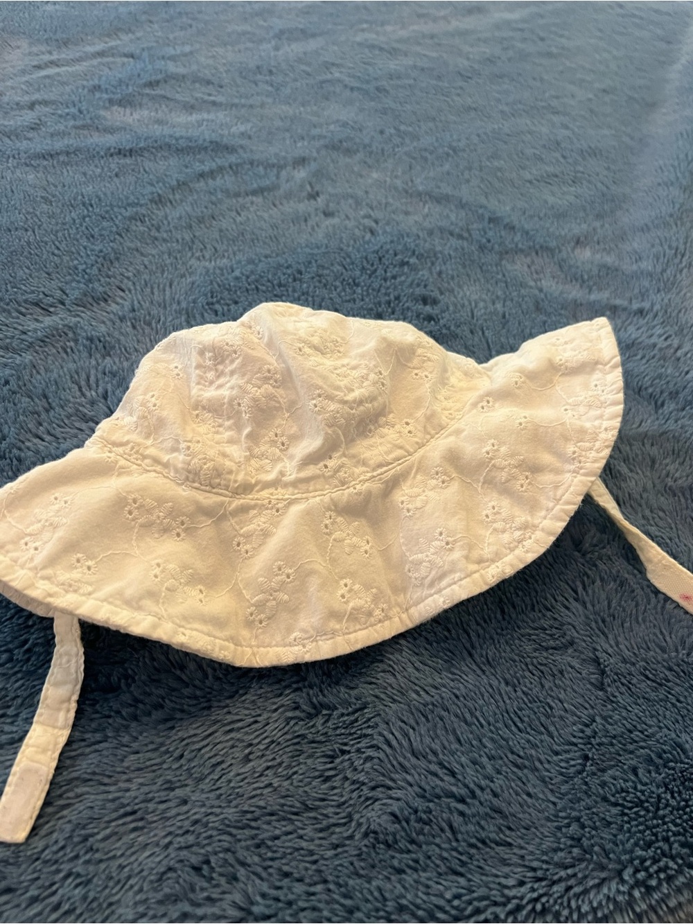 Source Unknown White Eyelet Baby Sun Hat
